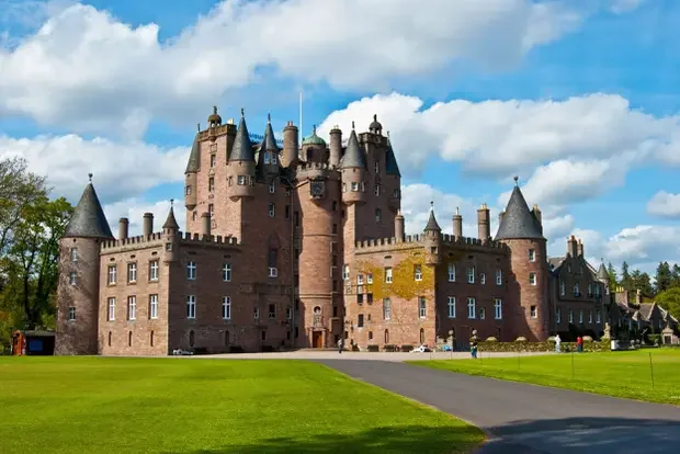 Scotland's Classic Splendours