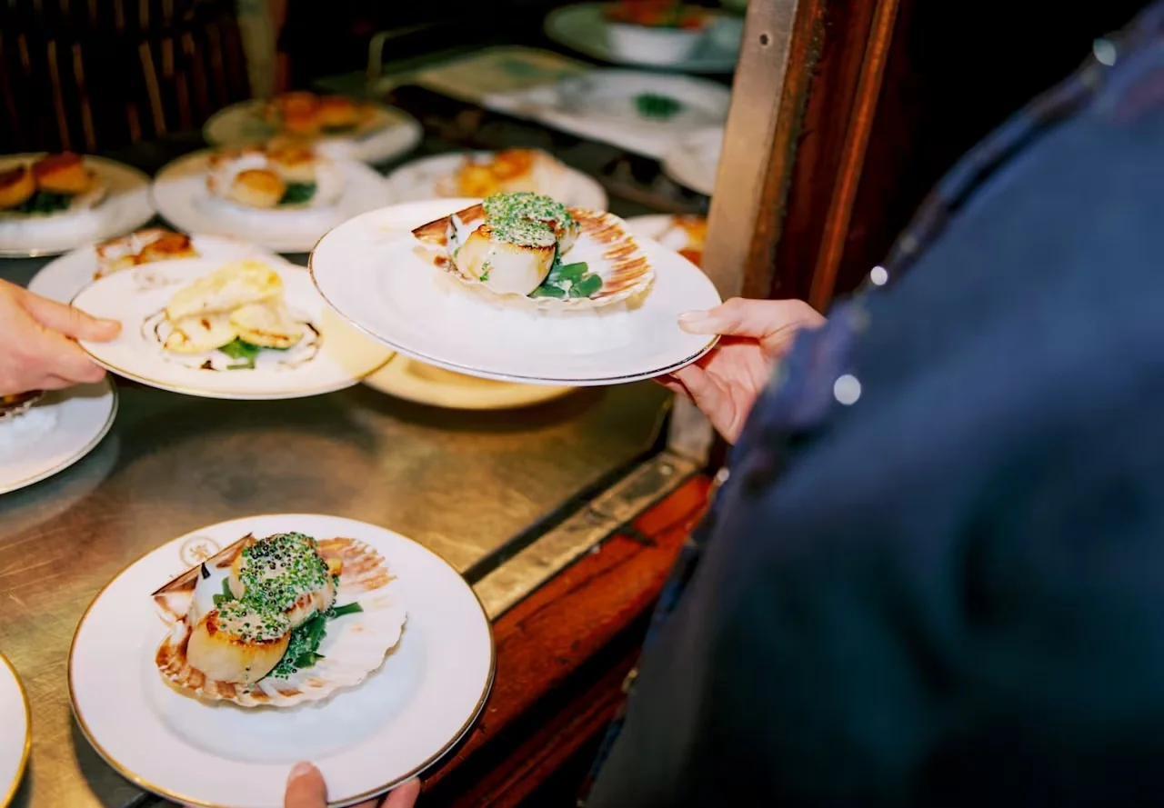 Noix de Saint-Jacques &eacute;cossaises dress&eacute;es sur coquille &mdash; Royal Scotsman