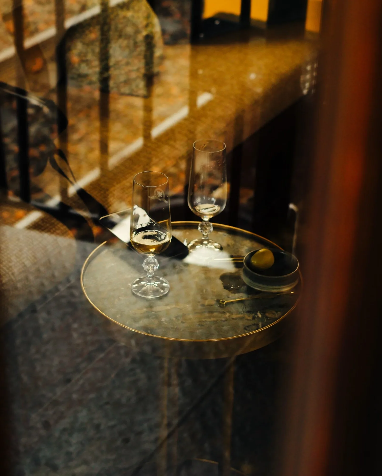 D&eacute;gustation de whisky single malt &agrave; bord du Royal Scotsman, verres en cristal